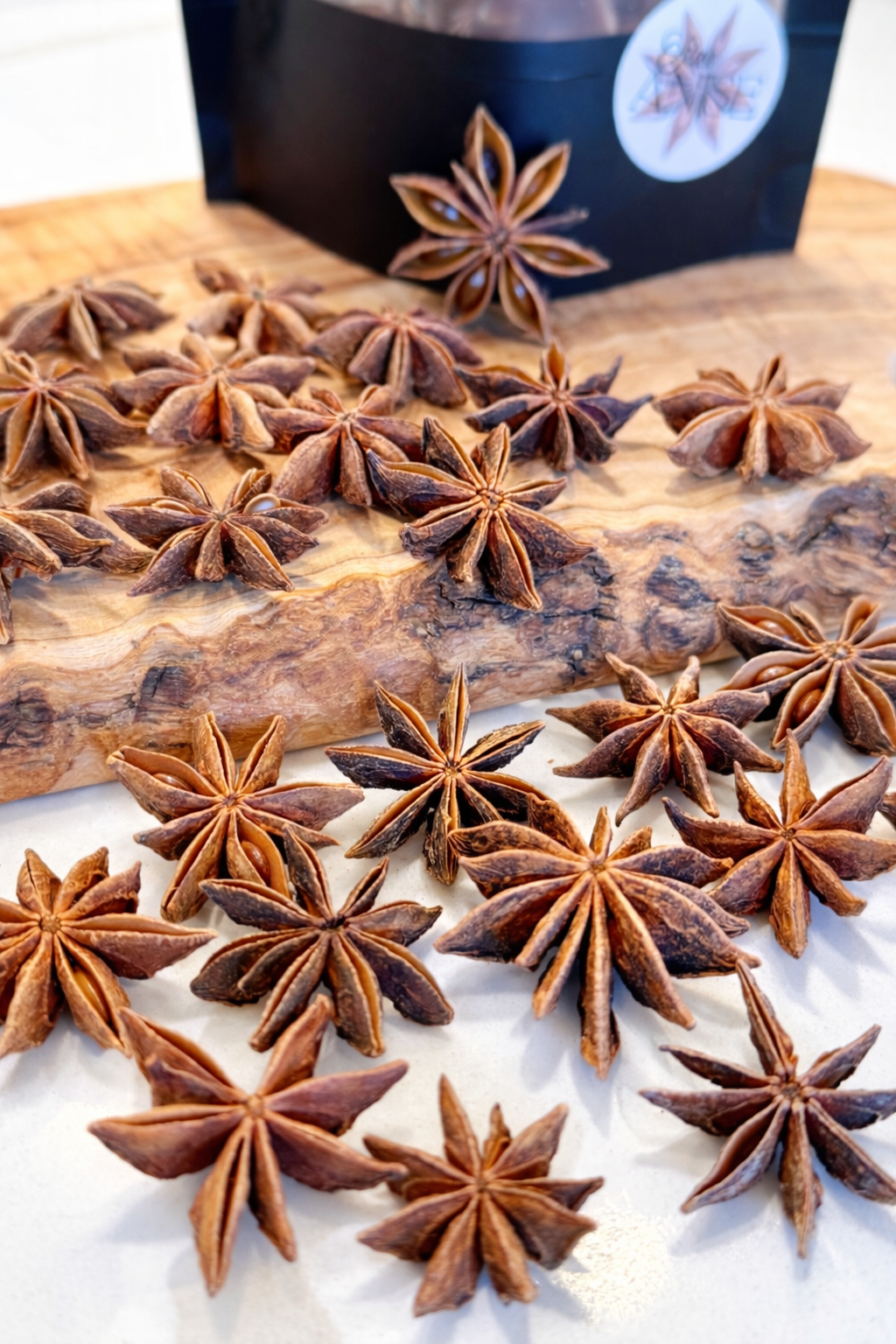 Premium Grade AA Whole Star Anise Pods | Illicium Verum Chakra Phool Spice | Aromatic Spice for Pho, Mulled Wine, Baking, Cocktails & Crafts
